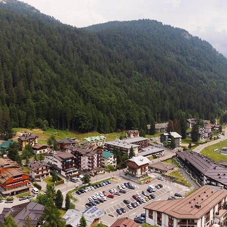 Hotel Villa Emma Madonna Kültér fotó